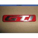 EMBLEMA PLACA CH "GTI" FONDO ROJO